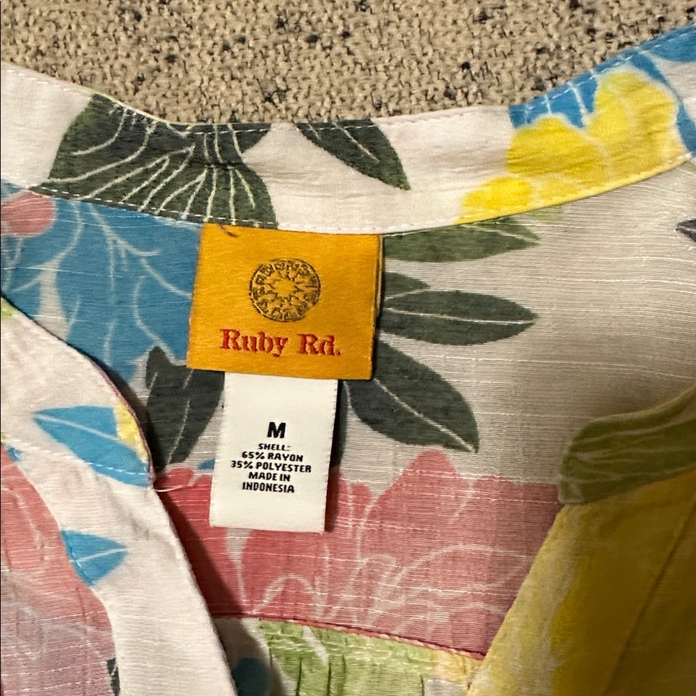 Ruby Rd Tropical Blouse - Picture 9 of 10